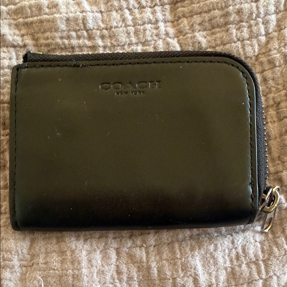 Coach Black Leather Zip Wallet 4.5”x3.2”